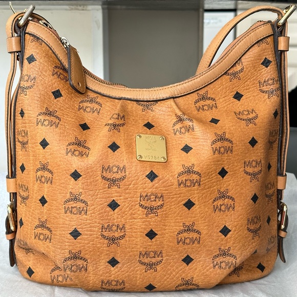 SOLD XXX MCM Shoulder bag - Picture 4 of 8